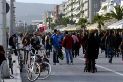 Απαγόρευση κυκλοφορίας: Κλείνει και η παραλία του Βόλου